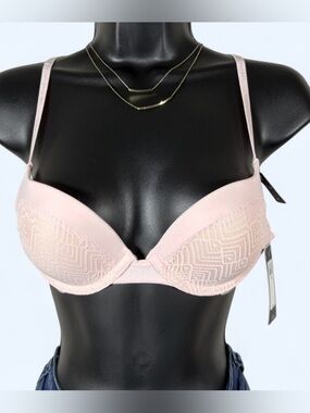 Tommy Hilfiger Pink Women's Lace and Micro T-Shirt Bra 34A